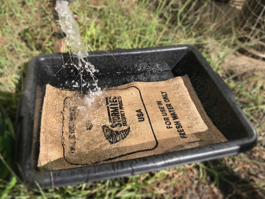 https://youtu.be/Ht4FWk-8Vuk?rel=0 — StormBag sandless sandbag flood protection